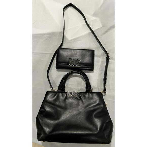 Michael Kors Satchel and matching wallet